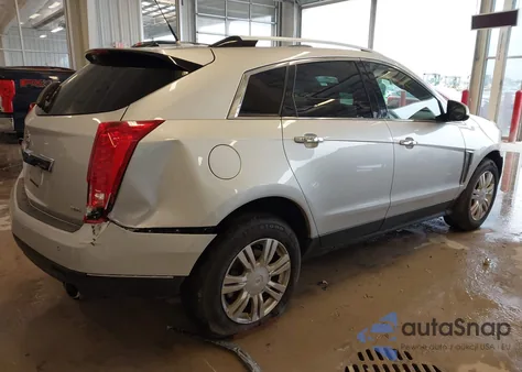 2014 Cadillac Srx Luxury Collection z USA, uszkodzony, nr VIN 3GYFNBE31ES685873